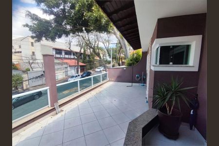 Casa à venda com 448m², 3 quartos e 6 vagas