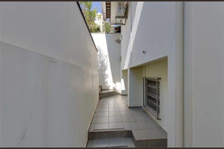 Casa à venda com 194m², 4 quartos e 2 vagas