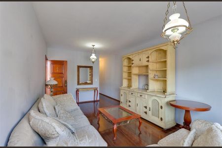 Casa à venda com 194m², 4 quartos e 2 vagas