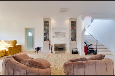 Casa à venda com 380m², 4 quartos e 4 vagas