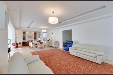 Casa à venda com 380m², 4 quartos e 4 vagas