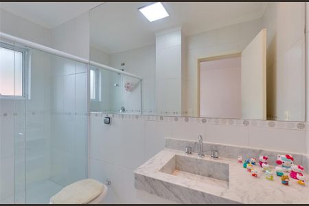 Casa à venda com 380m², 4 quartos e 4 vagas