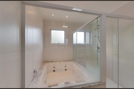 Casa à venda com 380m², 4 quartos e 4 vagas