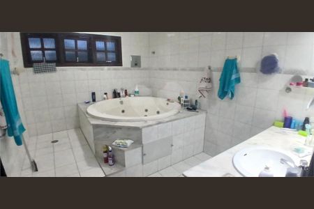 Casa à venda com 360m², 3 quartos e 6 vagas