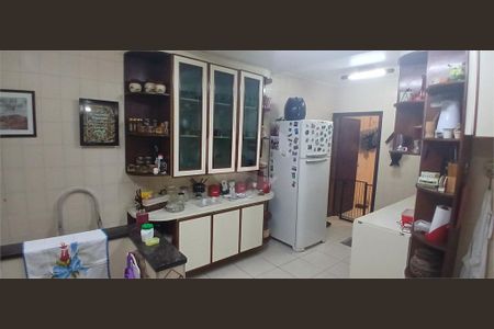 Casa à venda com 360m², 3 quartos e 6 vagas