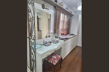 Casa à venda com 250m², 3 quartos e 2 vagas