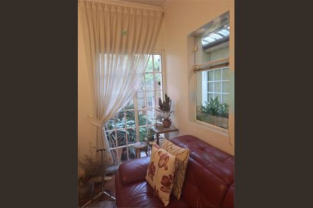 Casa à venda com 250m², 3 quartos e 2 vagas