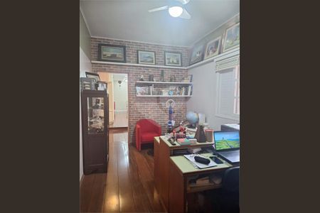 Casa à venda com 250m², 3 quartos e 2 vagas