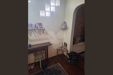 Casa à venda com 250m², 3 quartos e 2 vagas