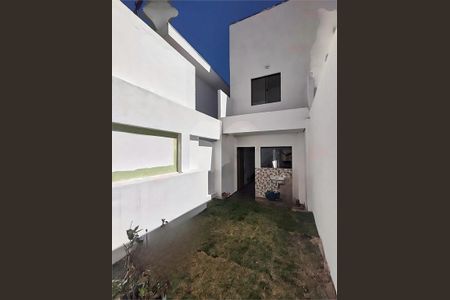 Casa à venda com 103m², 2 quartos e 2 vagas