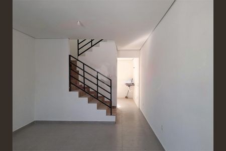 Casa à venda com 99m², 2 quartos e 2 vagas