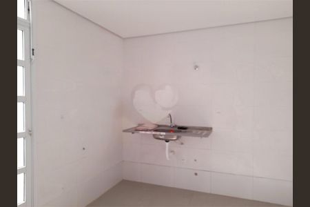 Casa à venda com 99m², 2 quartos e 2 vagas