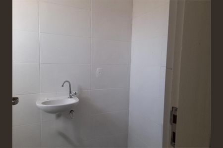 Casa à venda com 99m², 2 quartos e 2 vagas