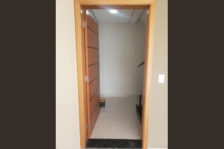 Casa à venda com 201m², 3 quartos e 4 vagas