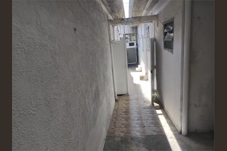 Casa à venda com 232m², 5 quartos e sem vaga