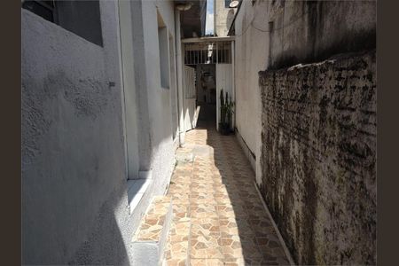 Casa à venda com 232m², 5 quartos e sem vaga