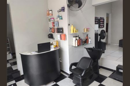 Casa à venda com 232m², 5 quartos e sem vaga