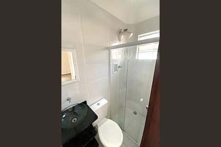 Casa à venda com 56m², 4 quartos e 4 vagas