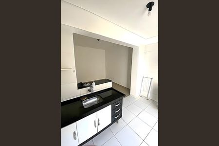 Casa à venda com 56m², 4 quartos e 4 vagas