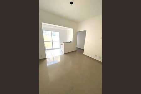 Casa à venda com 56m², 4 quartos e 4 vagas
