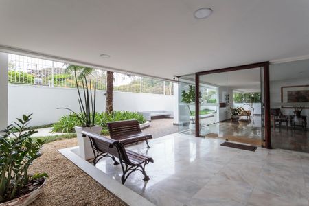 Apartamento à venda com 117m², 3 quartos e 1 vaga Apartamento à venda com 117m², 3 quartos e 1 vagaÁrea comum