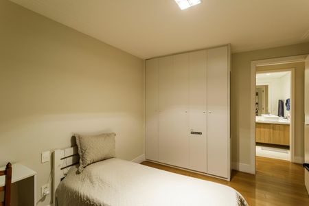 Apartamento à venda com 117m², 3 quartos e 1 vaga Apartamento à venda com 117m², 3 quartos e 1 vagaQuarto 2