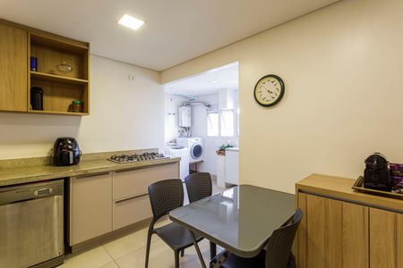 Apartamento à venda com 117m², 3 quartos e 1 vaga Apartamento à venda com 117m², 3 quartos e 1 vagaCozinha