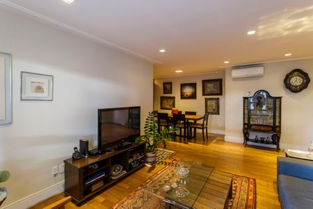 Apartamento à venda com 117m², 3 quartos e 1 vaga Apartamento à venda com 117m², 3 quartos e 1 vagaSala