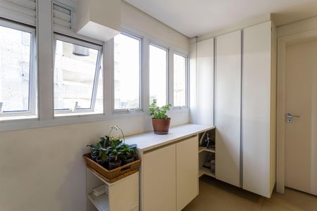 Apartamento à venda com 117m², 3 quartos e 1 vaga Apartamento à venda com 117m², 3 quartos e 1 vagaÁrea de Serviço