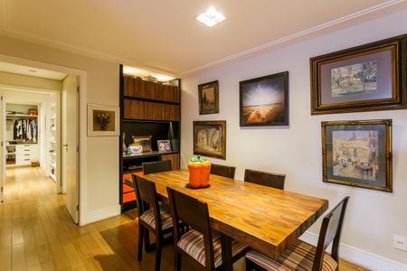 Apartamento à venda com 117m², 3 quartos e 1 vaga Apartamento à venda com 117m², 3 quartos e 1 vagaSala