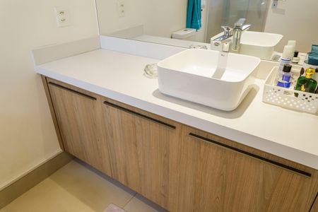 Apartamento à venda com 117m², 3 quartos e 1 vaga Apartamento à venda com 117m², 3 quartos e 1 vagaBanheiro da Suíte