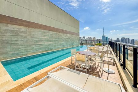 Studio para alugar com 26m², 1 quarto e sem vaga Studio para alugar com 26m², 1 quarto e sem vagaÁrea comum - Piscina