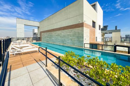 Studio para alugar com 26m², 1 quarto e sem vaga Studio para alugar com 26m², 1 quarto e sem vagaÁrea comum - Piscina