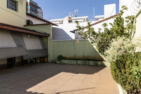 Casa à venda com 300m², 4 quartos e 3 vagasQuintal