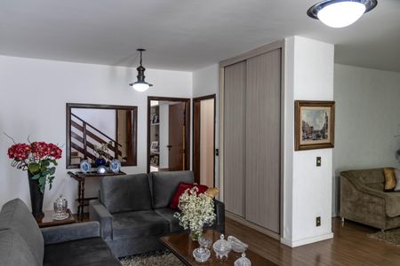 Casa à venda com 300m², 4 quartos e 3 vagasSala 1