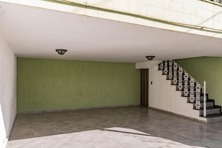 Casa à venda com 300m², 4 quartos e 3 vagasGaragem