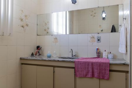 Casa à venda com 300m², 4 quartos e 3 vagasBanheiro Social