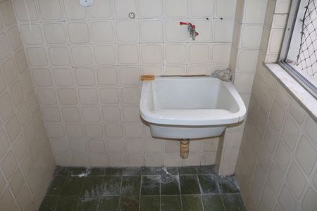 Apartamento para alugar com 76m², 2 quartos e sem vagaÁrea de Serviço