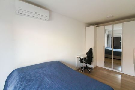 Casa de condomínio à venda com 126m², 3 quartos e 2 vagasSuíte