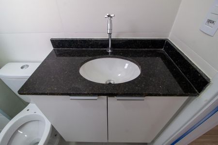 Apartamento para alugar com 61m², 2 quartos e 1 vaga Apartamento para alugar com 61m², 2 quartos e 1 vagaBanheiro da Suíte