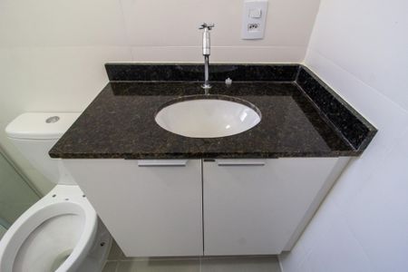 Apartamento para alugar com 61m², 2 quartos e 1 vaga Apartamento para alugar com 61m², 2 quartos e 1 vagaBanheiro Social