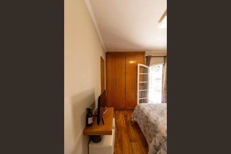 Casa à venda com 140m², 3 quartos e 2 vagas Casa à venda com 140m², 3 quartos e 2 vagasSuíte