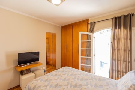 Casa à venda com 140m², 3 quartos e 2 vagas Casa à venda com 140m², 3 quartos e 2 vagasSuíte