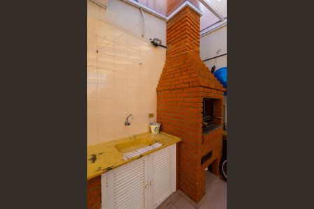 Casa à venda com 140m², 3 quartos e 2 vagas Casa à venda com 140m², 3 quartos e 2 vagasChurrasqueira