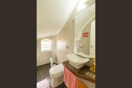 Casa à venda com 140m², 3 quartos e 2 vagas Casa à venda com 140m², 3 quartos e 2 vagasLavabo