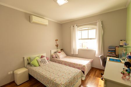 Casa à venda com 140m², 3 quartos e 2 vagas Casa à venda com 140m², 3 quartos e 2 vagasQuarto 1