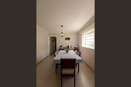 Casa à venda com 140m², 3 quartos e 2 vagas Casa à venda com 140m², 3 quartos e 2 vagasCozinha