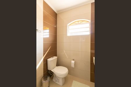 Casa à venda com 140m², 3 quartos e 2 vagas Casa à venda com 140m², 3 quartos e 2 vagasBanheiro da Suíte