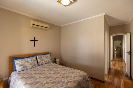 Casa à venda com 140m², 3 quartos e 2 vagas Casa à venda com 140m², 3 quartos e 2 vagasSuíte