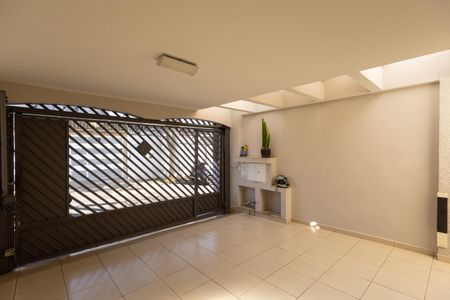 Casa à venda com 140m², 3 quartos e 2 vagas Casa à venda com 140m², 3 quartos e 2 vagasGaragem